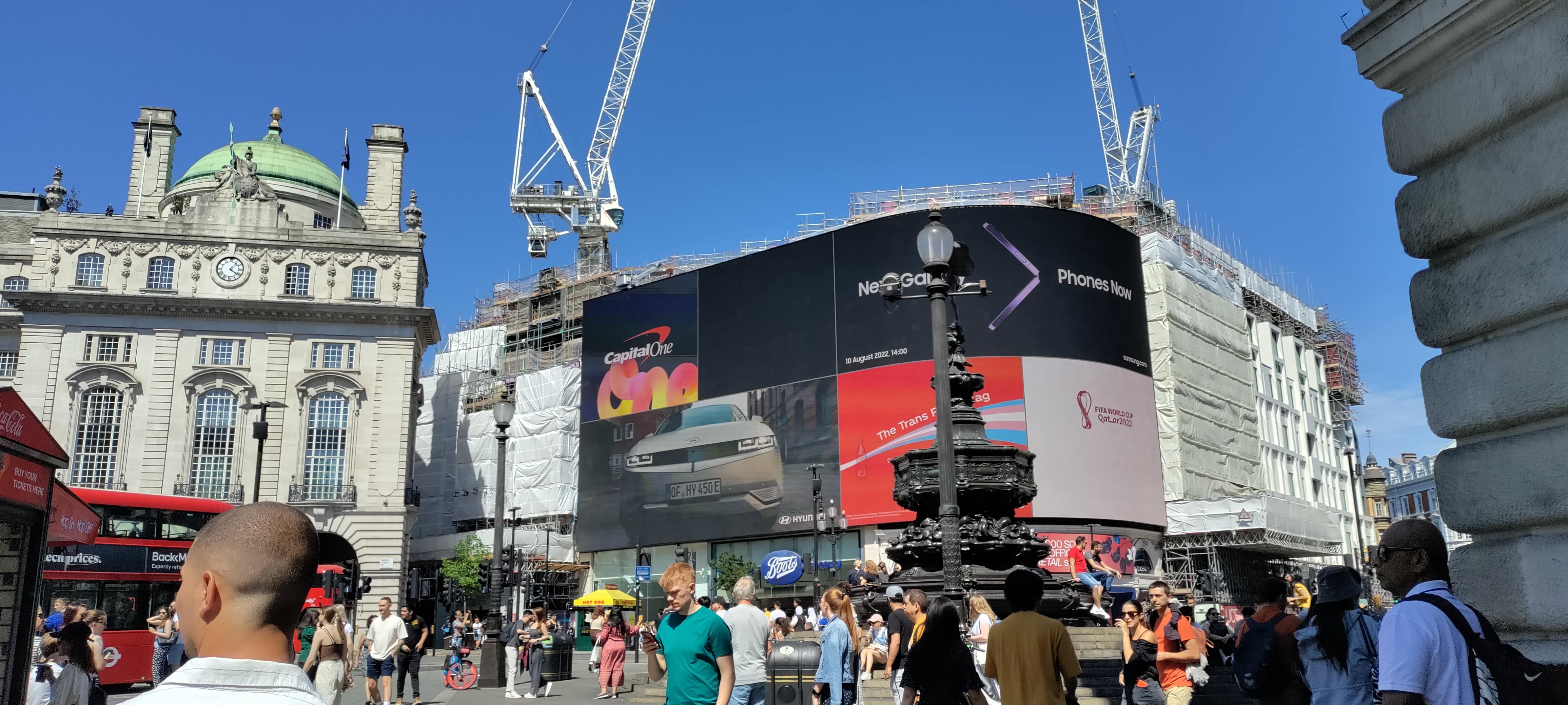 Piccadilly Circus